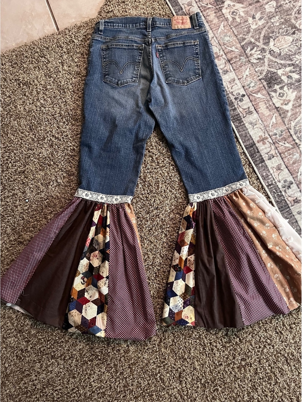 women’s flares floral bellbottom patchwork jeans - Picture 3 of 7